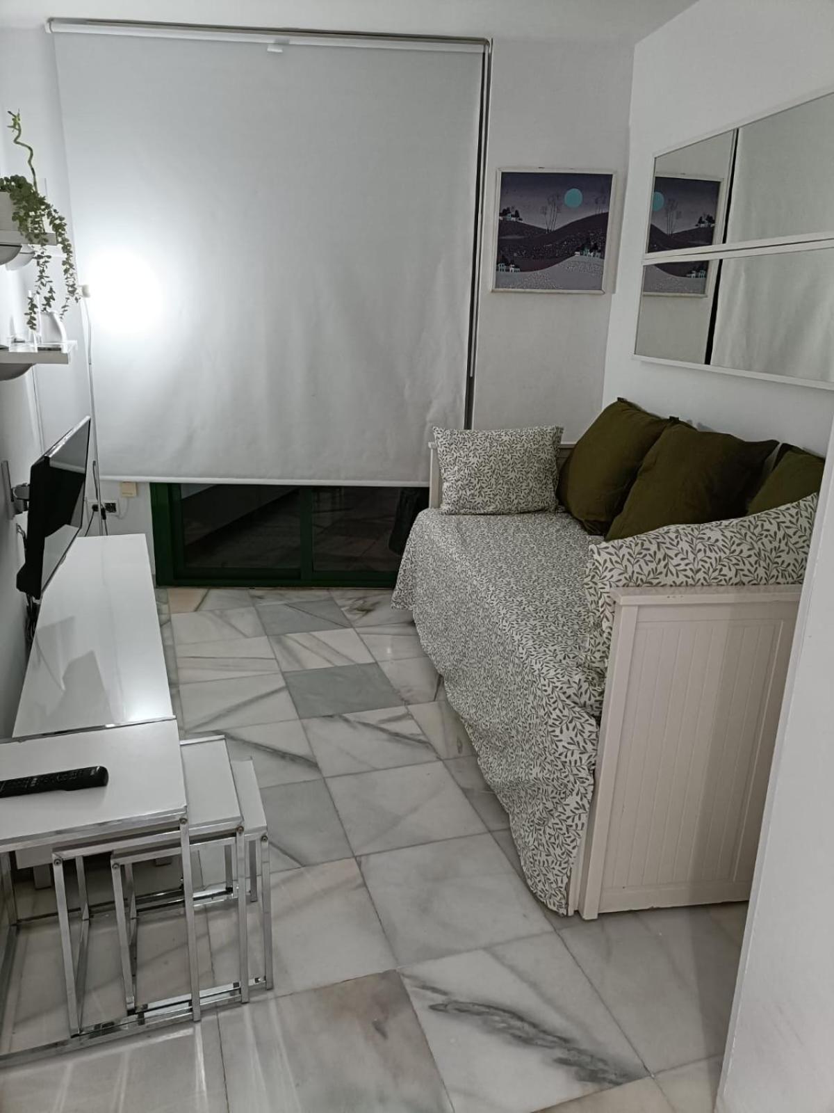 Apartamento Alaska Centro Rosaleda